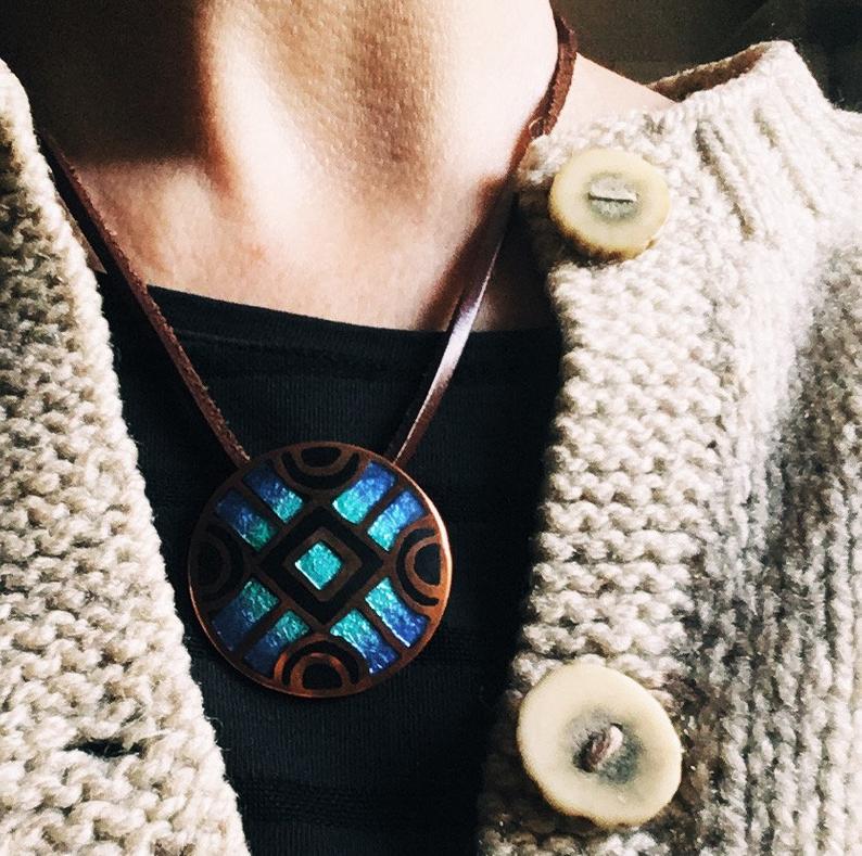 olmsted_rebecca's tweet photo. #GoodMorningTwitterWorld , Check out those #handmadejewelry, #sacredgeometry inspired #necklaces #gifts for #Christmas in https://t.co/Npupoz7tEe #shoponline #shoplocal #holidayshopping #handmade #jewellerydesign #Boho style ##jewelrygifts #presents #christmasshopping #Present https://t.co/1pvu6vBkg4