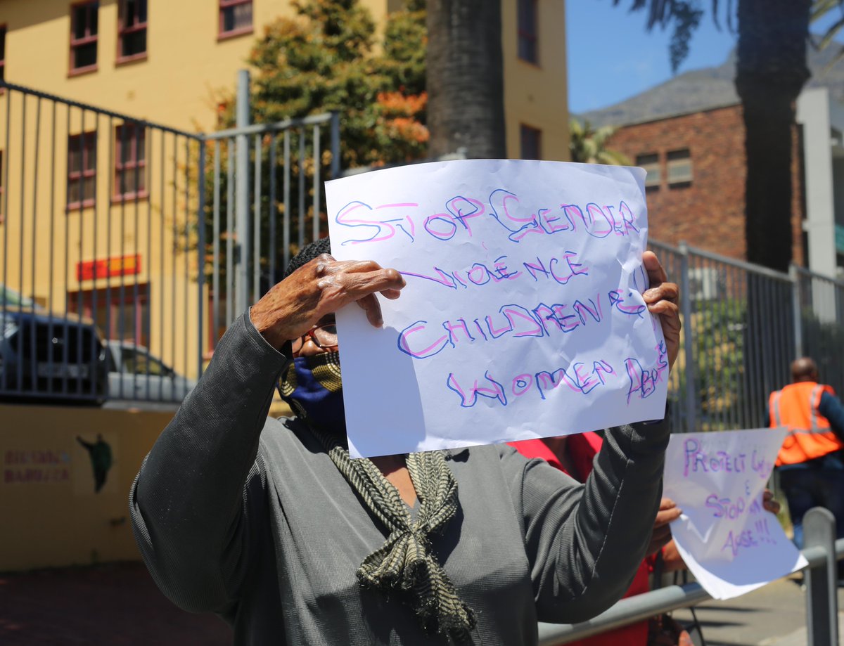 wwwa2007's tweet photo. refugee rights are human rights https://t.co/HeBJWJrNGM