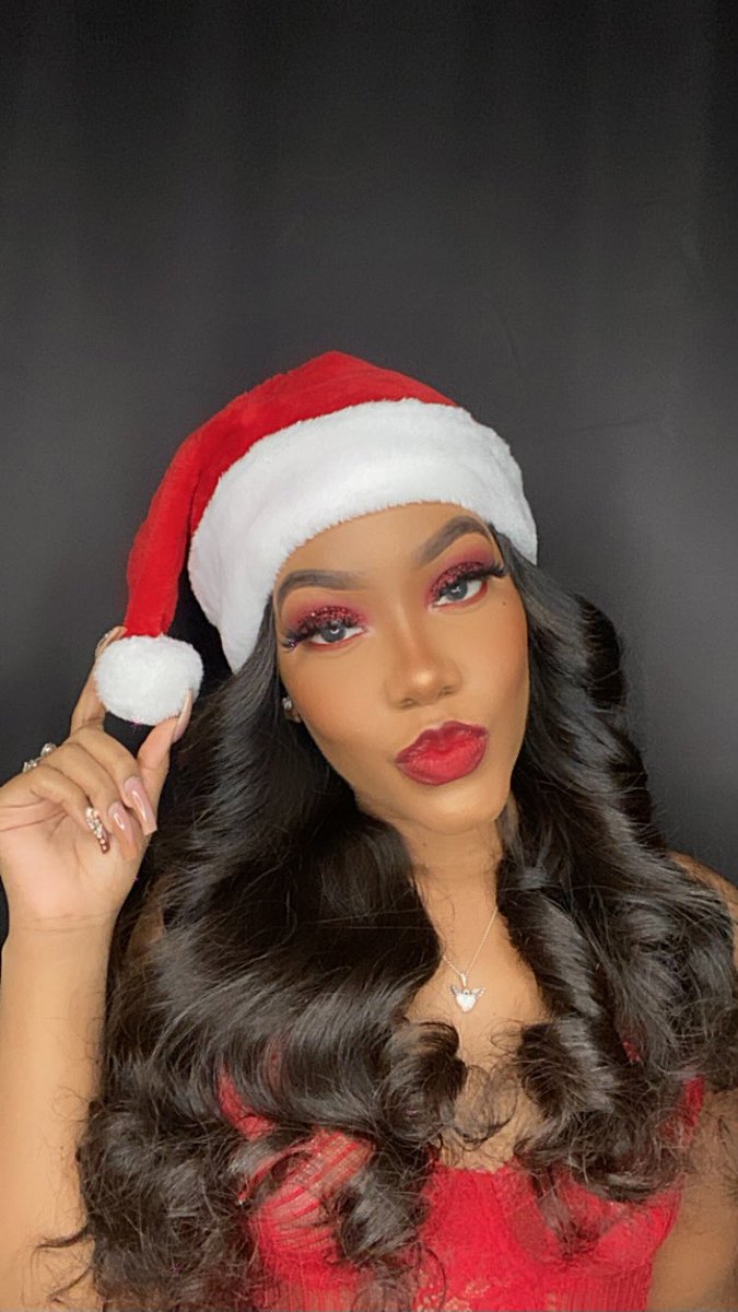 beYOUtifully_be's tweet photo. Have you been naughty? Or nice? 🎅 https://t.co/3OC8uBpJX1