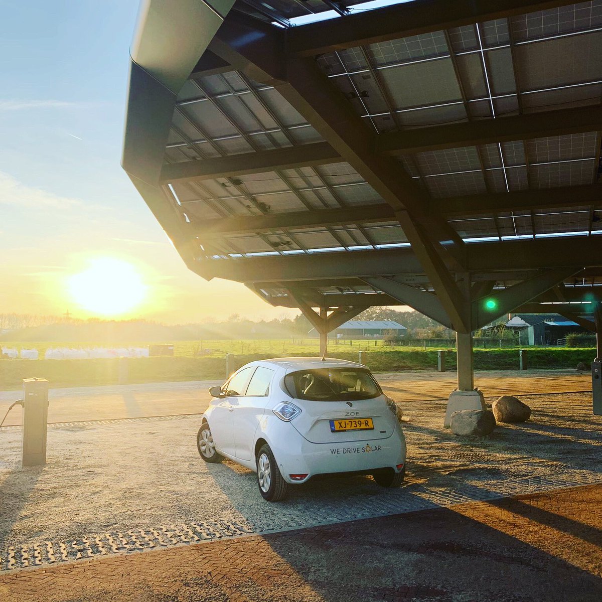 Sustainability must make sense financially to make this work at scale! Get right to the heart the issue with a business model workshop 4 February 2021, 9-11 AM CET

With Paraskevi Giourka, <a href="/mwjlsanders/">mark sanders</a> and <a href="/JonasNorrman/">Jonas Norrman</a> ➡️
irissmartcities.eu/content/iris-w…

#businessasaforceforgood