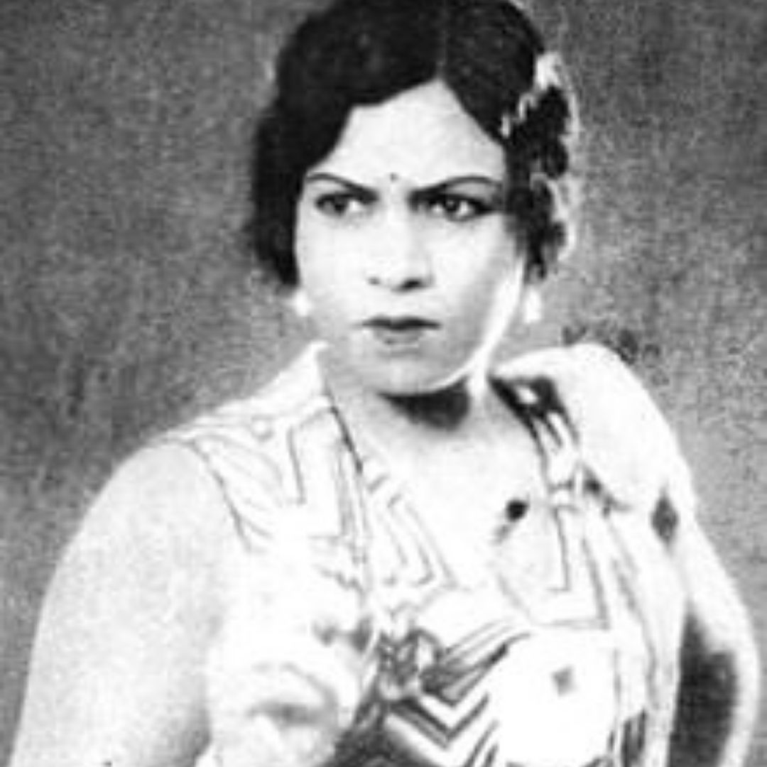 martinimartian0's tweet photo. Unknown women of Cinema: Fatma Begum 

Fatma Begum is considered to be the first Female Director of Indian Cinema. She was known for using trick photography to create the illusion of special effects for fantasy cinema.
#womeninfilm #femalefilmmakers #FatmaBegum https://t.co/yC6VnB4Rfm