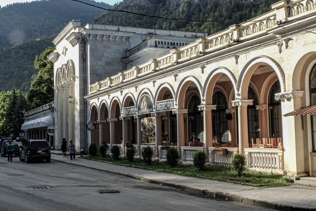 CenturyCruises's tweet photo. RT @doinggeography: @tangenghui A1 @SharLivingstone: Train journeys do bring you to stations that have lost their former importance today #TTOT #Train #Travel #staion of #Borjomi #Georgia #photography by @doinggeography https://t.co/ivowl9co9y