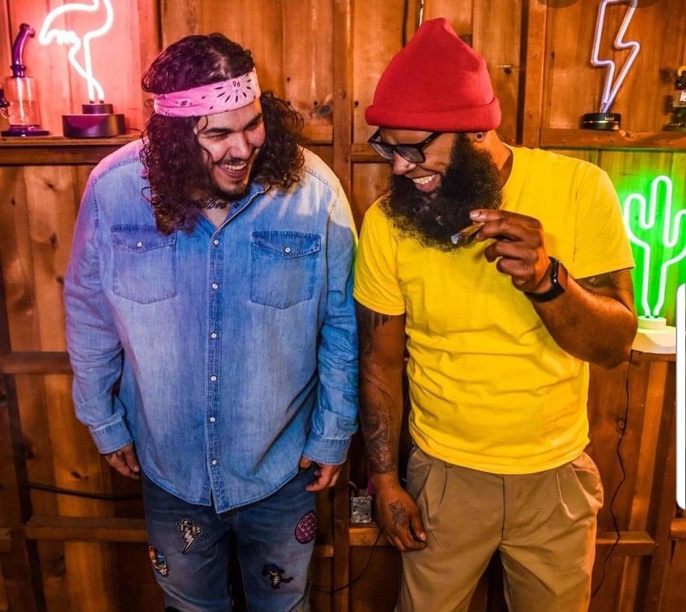 #ICYMI We released a new ep of The Steve &amp; Crypto Show, featuring Philly #HipHop ensemble, <a href="/spacekamp420/">Space Kamp</a>! We talk influences, new album, their #Holiday toy drive and more! Listen and share! 👇👇👇👇 anchor.fm/steveandcrypto…
#SteveAndCryptoShow #ComicBookSwapMeet #podcast #share