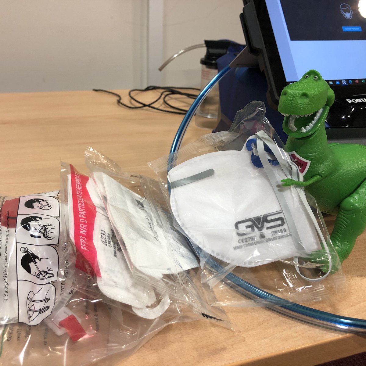 EmEmsEmmaR's tweet photo. #rexonhex came for mask fit testing last night. We didn’t have a mask to fit his face. He will be staying safe away from red areas and aerosol generating procedures such as open vent circuits and nebs #maskfit #respcare #respeducation #hexhoney @sarahontarquil1 @UHP_NHS https://t.co/3xpG44lfvo
