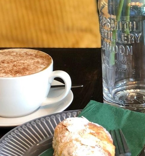 OnefivesixC's tweet photo. Warm up with a hot drink and sweet croissant, available eat in or take away! 

#crosby #coffeewinedine #bakegoods #Liverpool #pastries https://t.co/vhgo5XRQnA