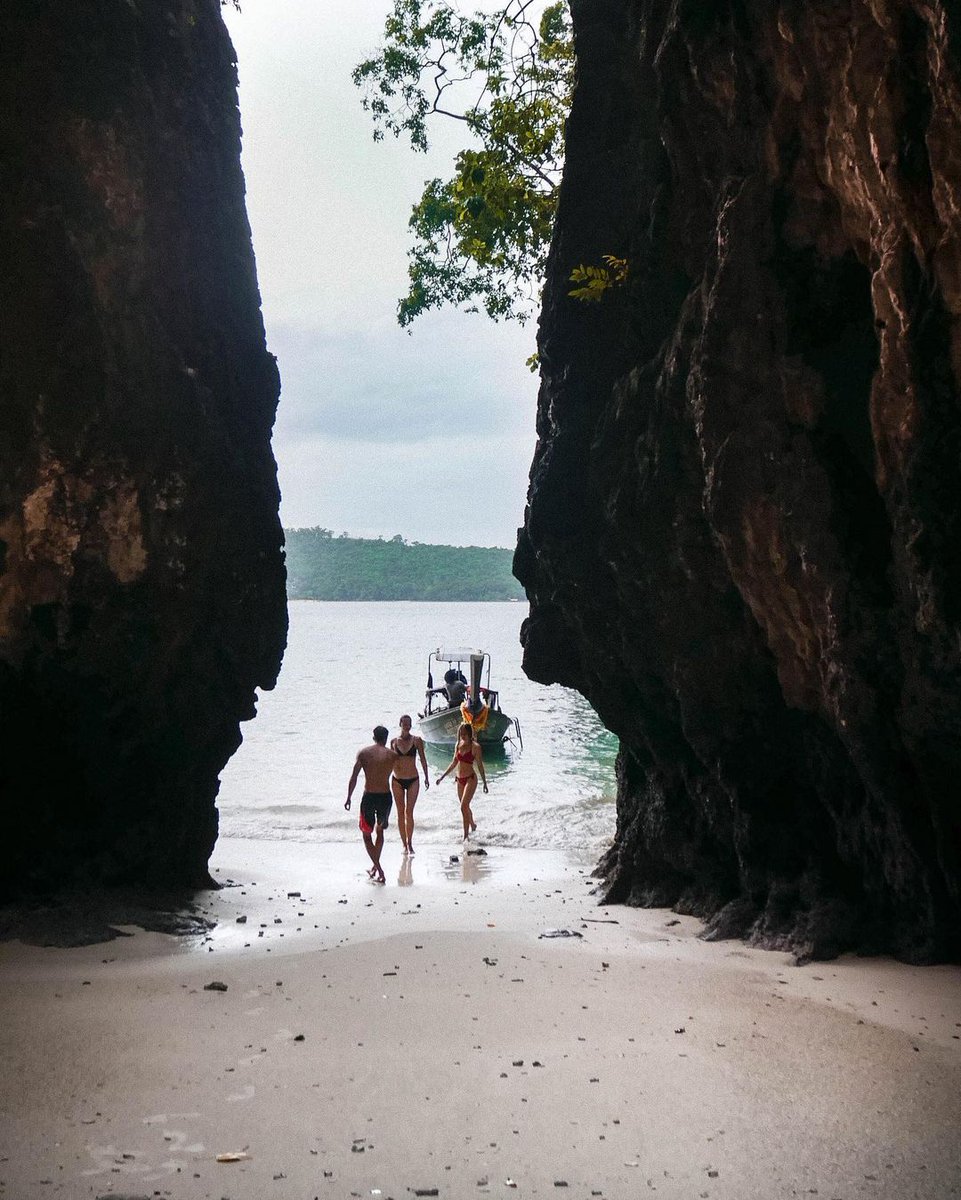 EmailHolidays's tweet photo. 😍 Phi Phi is a group of six islands. The two main islands are Phi Phi Don and Phi Phi Leh
😇 Ready when you are
📍 #Thailand

🖲 Book now visit 🌐 https://t.co/0D7jslhuP5

#Phuket #Kohsamui #Bangkok #Visitthailand #Flights #Cheapflights https://t.co/iepZTF5rMC