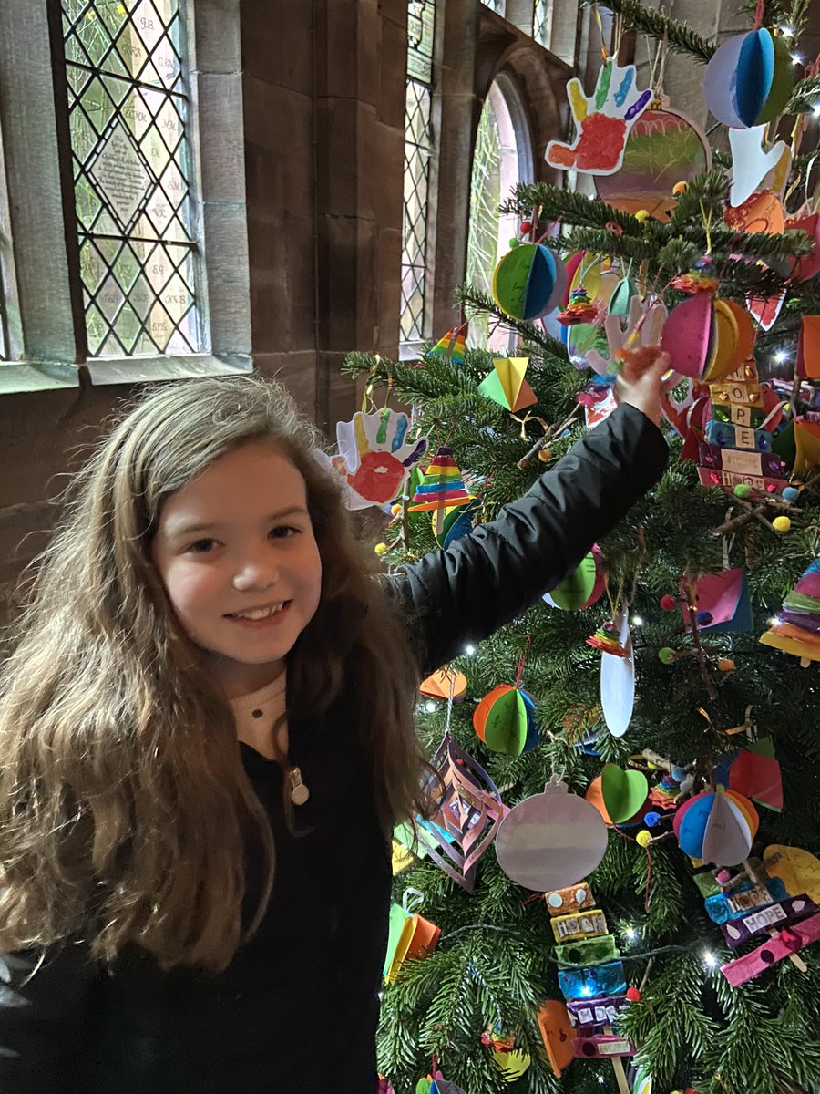 lcargill23's tweet photo. @Overleighschool @LacsnW We managed to spot Laila’s decoration on the tree 🎄😊😍 https://t.co/sYwN8J0M6B