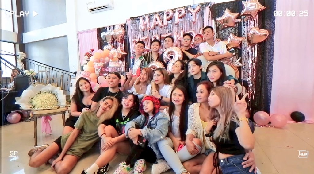 simp4_ShEms's tweet photo. Team Zebbies🥺❤️ @shayndenniz @ZeinabHarake11 @JhayIsidro @SekiGutierrez12 @ranabelz @Irashid94Rashid
#TeamZebbies https://t.co/RCfGYQHTvq