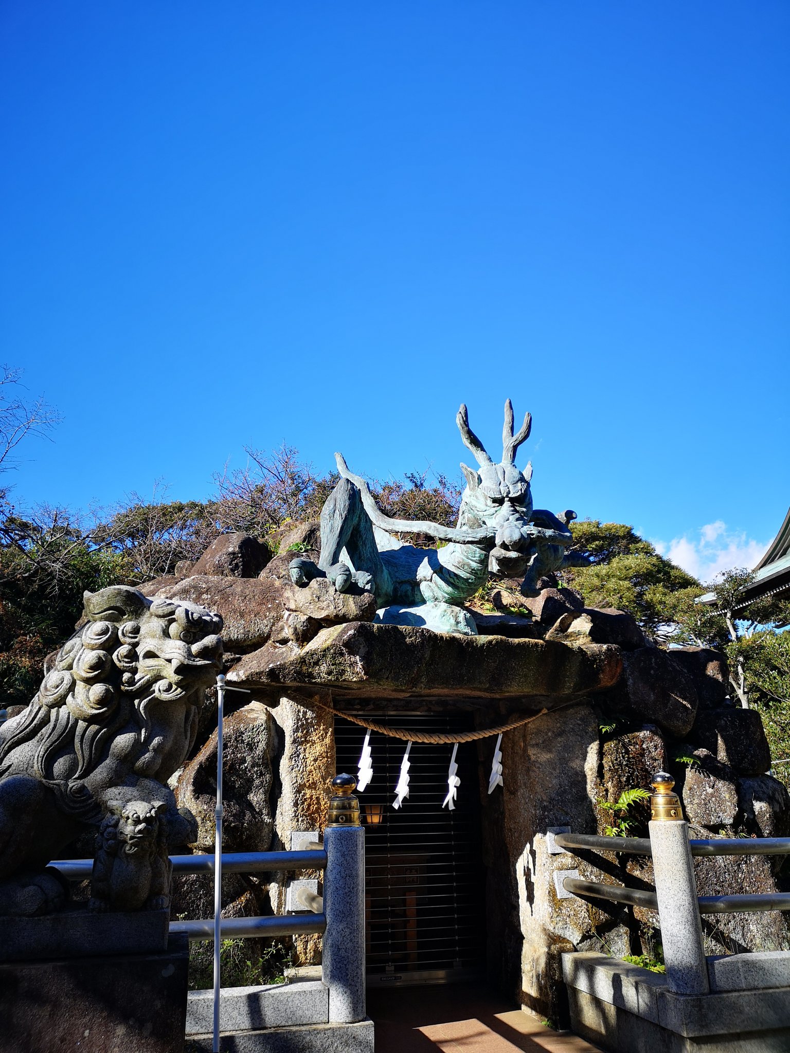 好美 東慶寺の縁切りからスタートして葛原岡神社 銭洗弁財天 江ノ島神社で最後はレオンさんが行った神社に行ったけど めちゃくちゃ人気になってた 前回行ったときはまったくいなかったのに みんな占いみてるのね 突然ですが占ってもいいですか 好美 東慶寺の縁切りからスタートして葛原岡神社 銭洗弁財天 江ノ島神社で最後はレオンさんが行った神社に行ったけど めちゃくちゃ人気になってた 前回行ったときはまったくいなかったのに みんな占いみてるのね 突然ですが占ってもいいですか