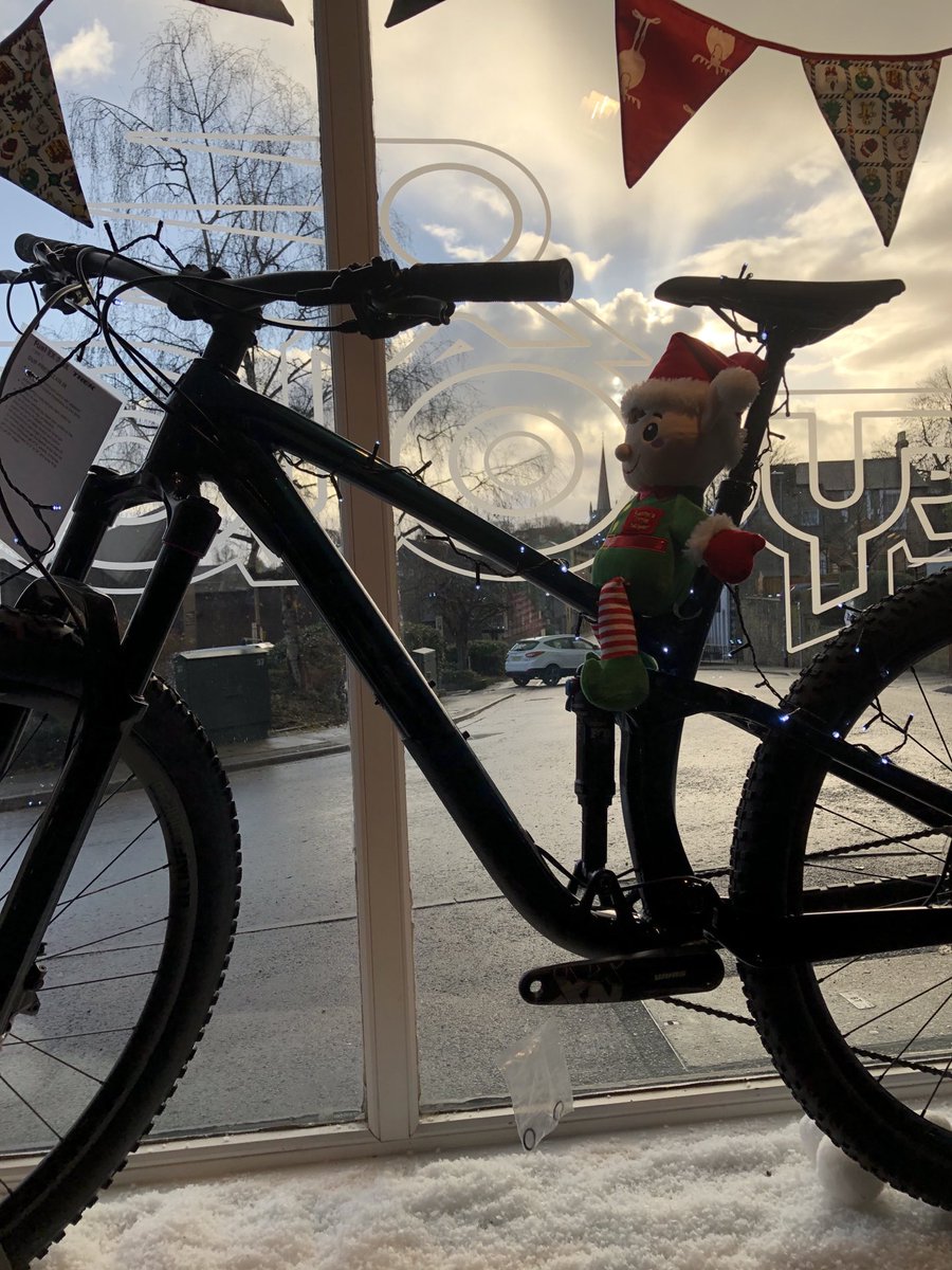 Already for my ride today 🥳 #FromeElfieChallenge #Shoplocal #Shopfrome #TrekBikes