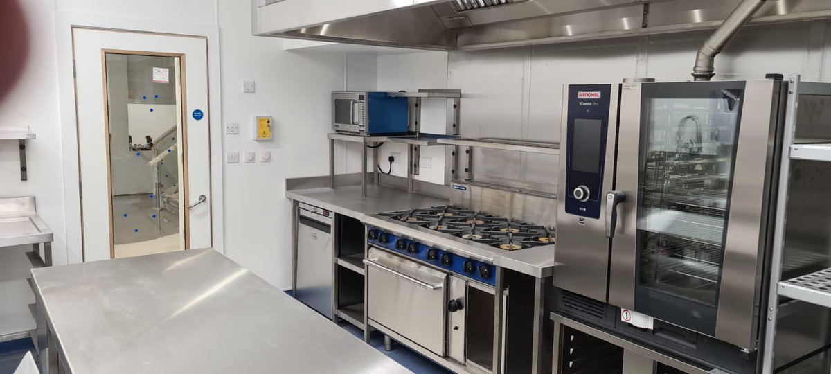 CaterPlanUK's tweet photo. New commercial kitchen now complete at Blue Butterfly Montessori in Stanmore @FosterRef @TheRealBlueSeal @RATIONAL_AG @MechlineLtd @EAISUK @HobartUKWW @RegaleMicrowave @GenieInteriors @AltroFlooring 😎 https://t.co/7kknWxUbrW
