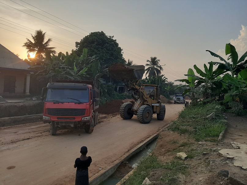  @NDDCOnline awarded to Messrs Murval Co Ltd the construction of Anua/Ifa Ikot Okpon/Isiet Beach Rd, Uyo LG, Akwa Ibom. Examination of project docs revealed ₦112.1m is unaccounted for as it was executed with irregularitiesWe urge  @ICPC_PE to recover this fund #NigerDeltaMoney