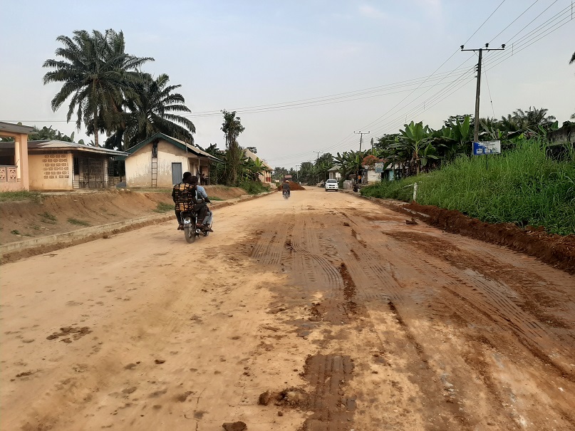  @NDDCOnline awarded to Messrs Murval Co Ltd the construction of Anua/Ifa Ikot Okpon/Isiet Beach Rd, Uyo LG, Akwa Ibom. Examination of project docs revealed ₦112.1m is unaccounted for as it was executed with irregularitiesWe urge  @ICPC_PE to recover this fund #NigerDeltaMoney