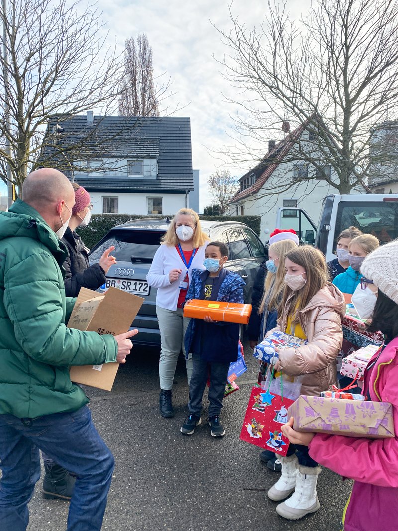 SchoolStuttgart's tweet photo. Lower School Student Council would like to thank the ISS Community for making this a special Christmas for those less fortunate in our local area.
#caringtree #studentcouncil #extracare #isscommunity #support https://t.co/IinjRQGuHw