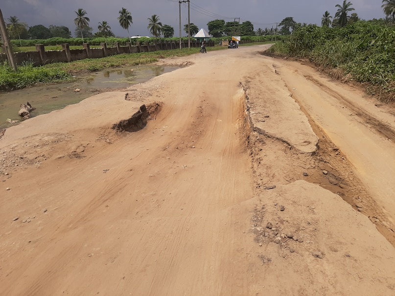 The contract for the emergency repair/maintenance of Ikot Akan to Ibekwe Akpan Nya Rd, Phase II awarded by  @NDDCOnline to Messrs Basse Engineering & Mitchel Ltd through Ref No. NDDC/EDP/UIDW/PR/AK/14/328 at a contract sum of ₦415.9m fully paid.