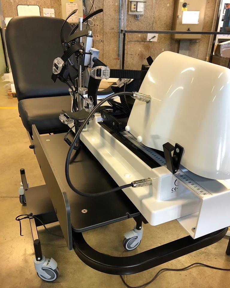 Genourob_Co's tweet photo. This week, #DYNEELAX conquers a new country: Kingdom Saudi Arabia 🇸🇦

It is the first device that we ship to the Middle East and we have to say we are very excited!

In 2020, the #DYNEELAX has already been ordered in 1️⃣1️⃣ different countries and that list keeps growing 🙌👌 #ACL https://t.co/OVzR6R1TQp