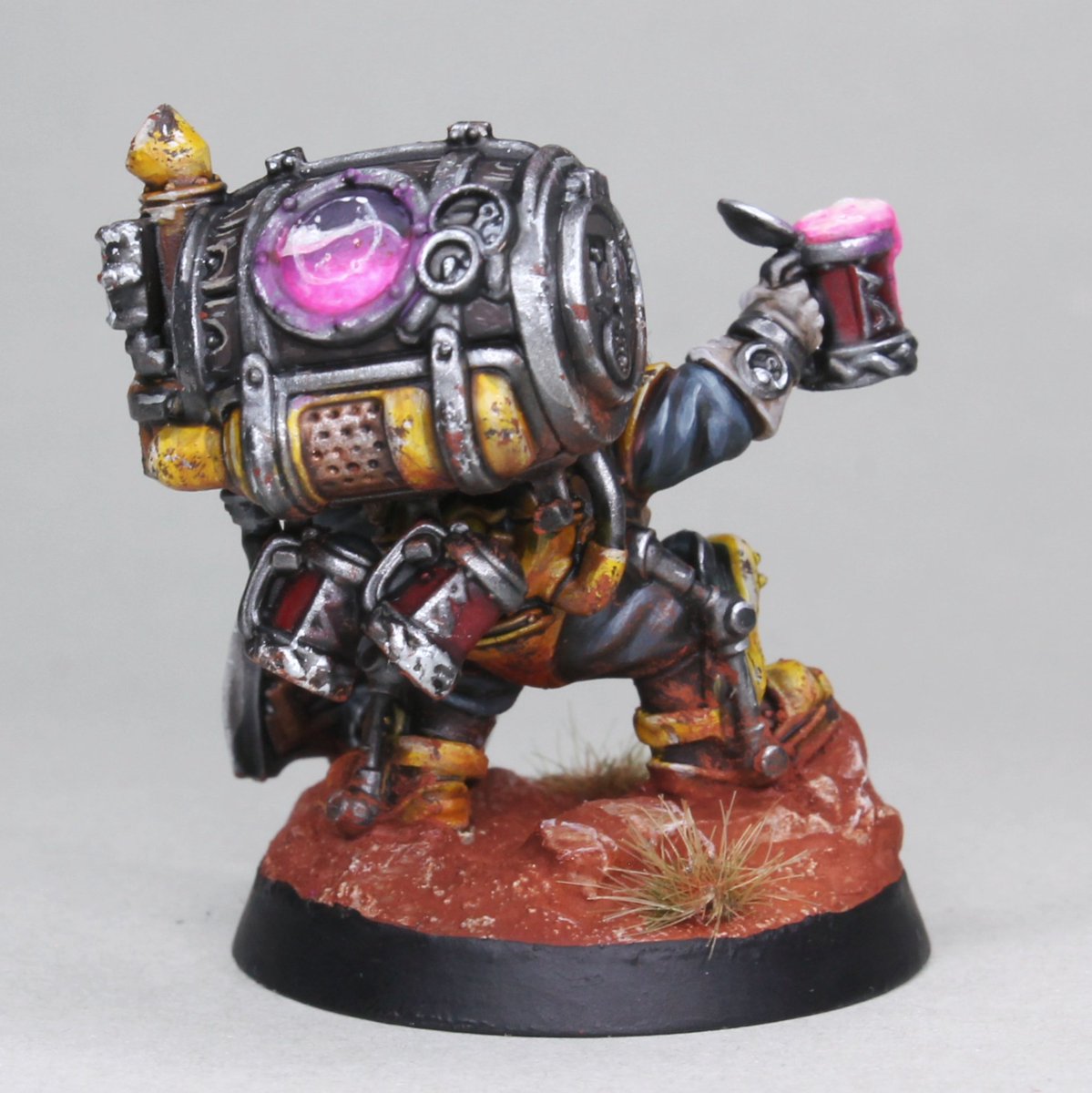 praeterres's tweet photo. The Brewmaster General all painted up!

#paintingwarhammer #warhammer #bugmansson #jakkobbugmanssonxi #hobbyroundup #warhammercommunity https://t.co/KjBHVE0Mc4