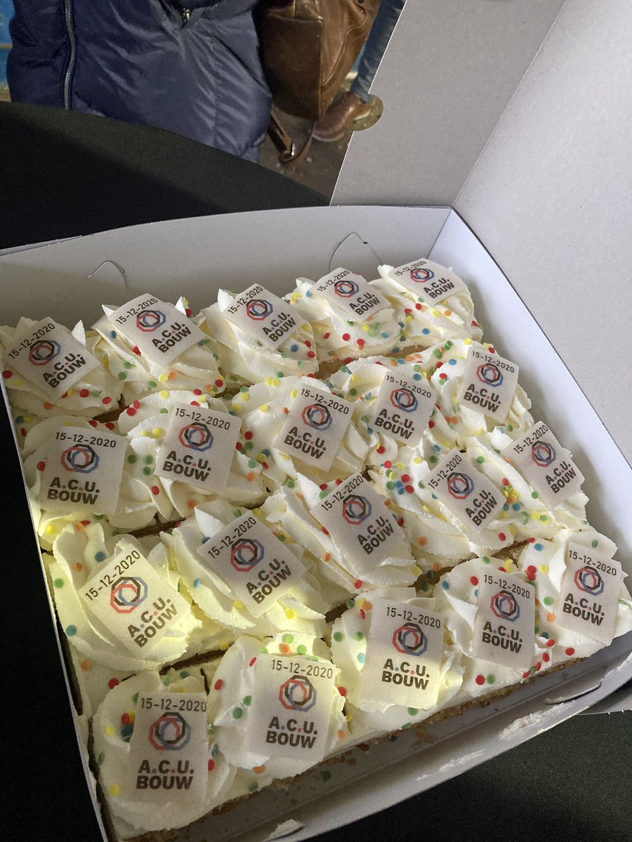 Na de tijd een bemoedigend woord door de architect van 1op1 en Klaas de kroon over samenwerking en #moed en natuurlijk koffie #metgebak