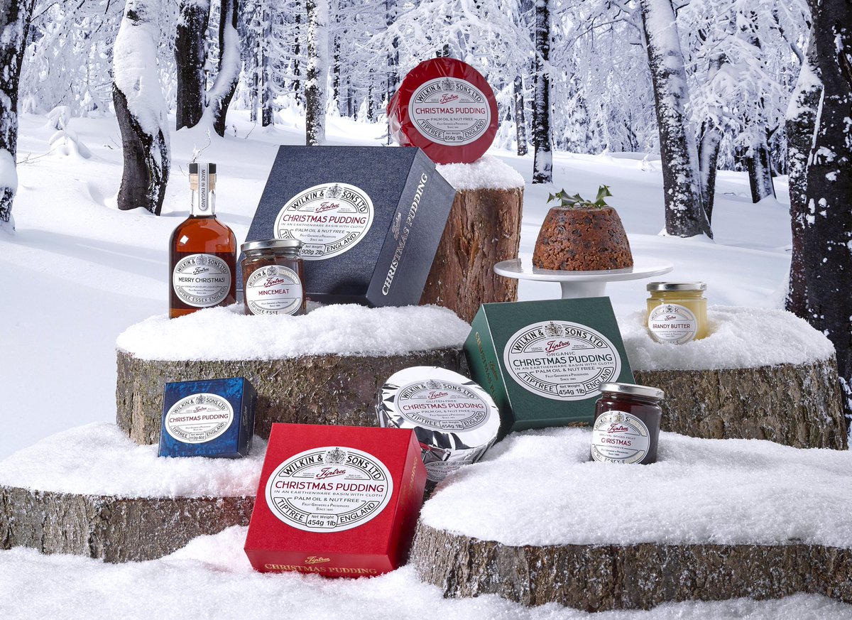 tiptreetearoom's tweet photo. LATE NIGHT SHOPPING at The Tiptree Jam Shop this Thursday 17th December until 8pm. 

Why not pop along to buy your loved ones something special this Christmas 🎁  #jamshop #tiptree #latenightshopping #christmasgiftideas https://t.co/Mj40OkoU99