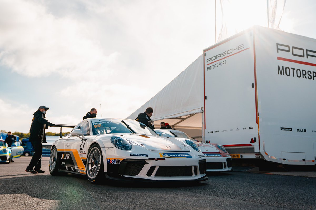 Team_JTR_'s tweet photo. #TeamTandyTuesday #TinTopTuesday #Porsche #CarreraCupGB🇬🇧
🔶#TeamJTR🔶#TeamTandy🔶
#FollowTeamJTR🔶#TandyLand🔶 https://t.co/DLzjfjqfuw