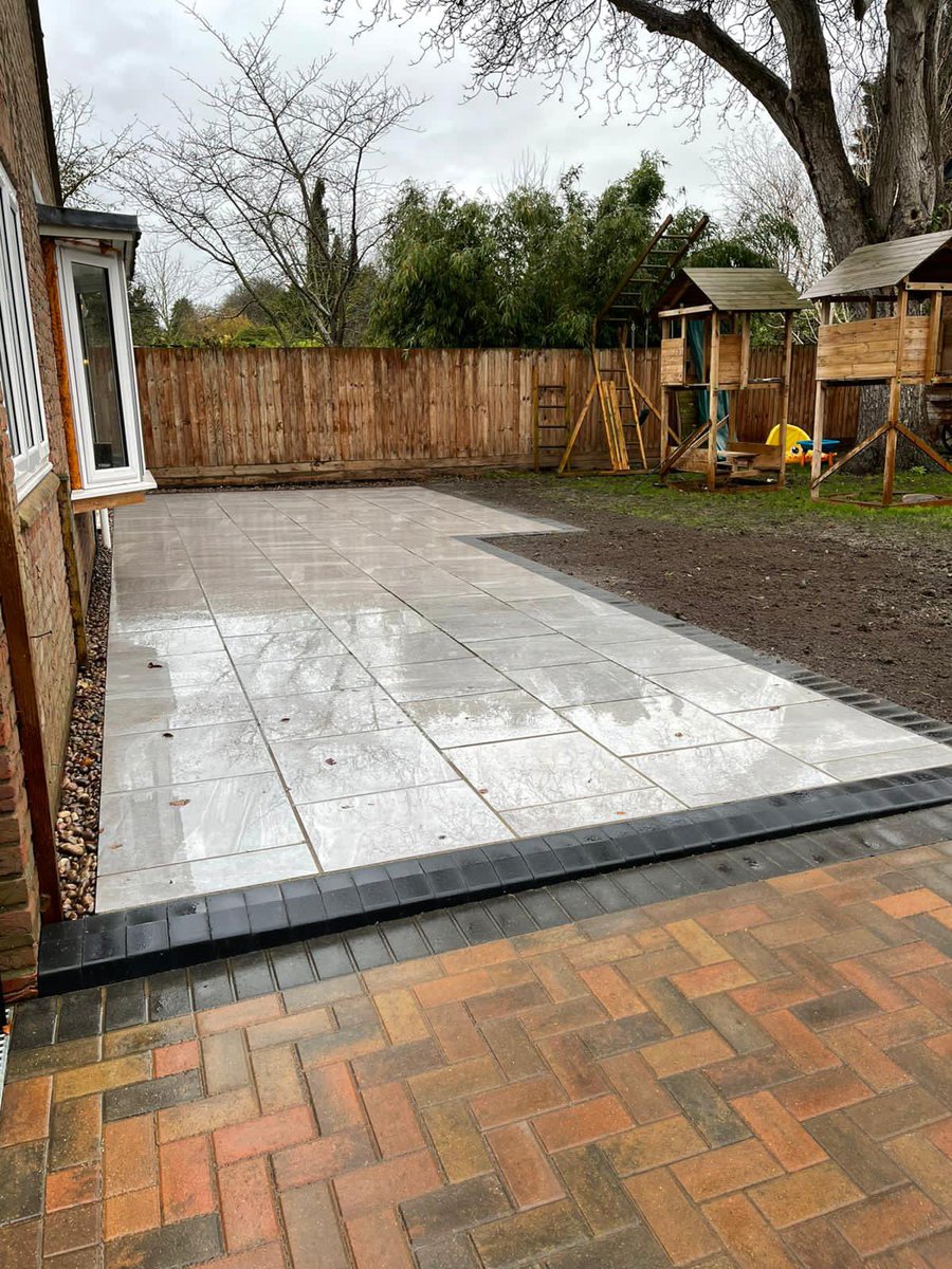 CamBlockPaving's tweet image. Patio finished in Cambridge last week fantastic results...