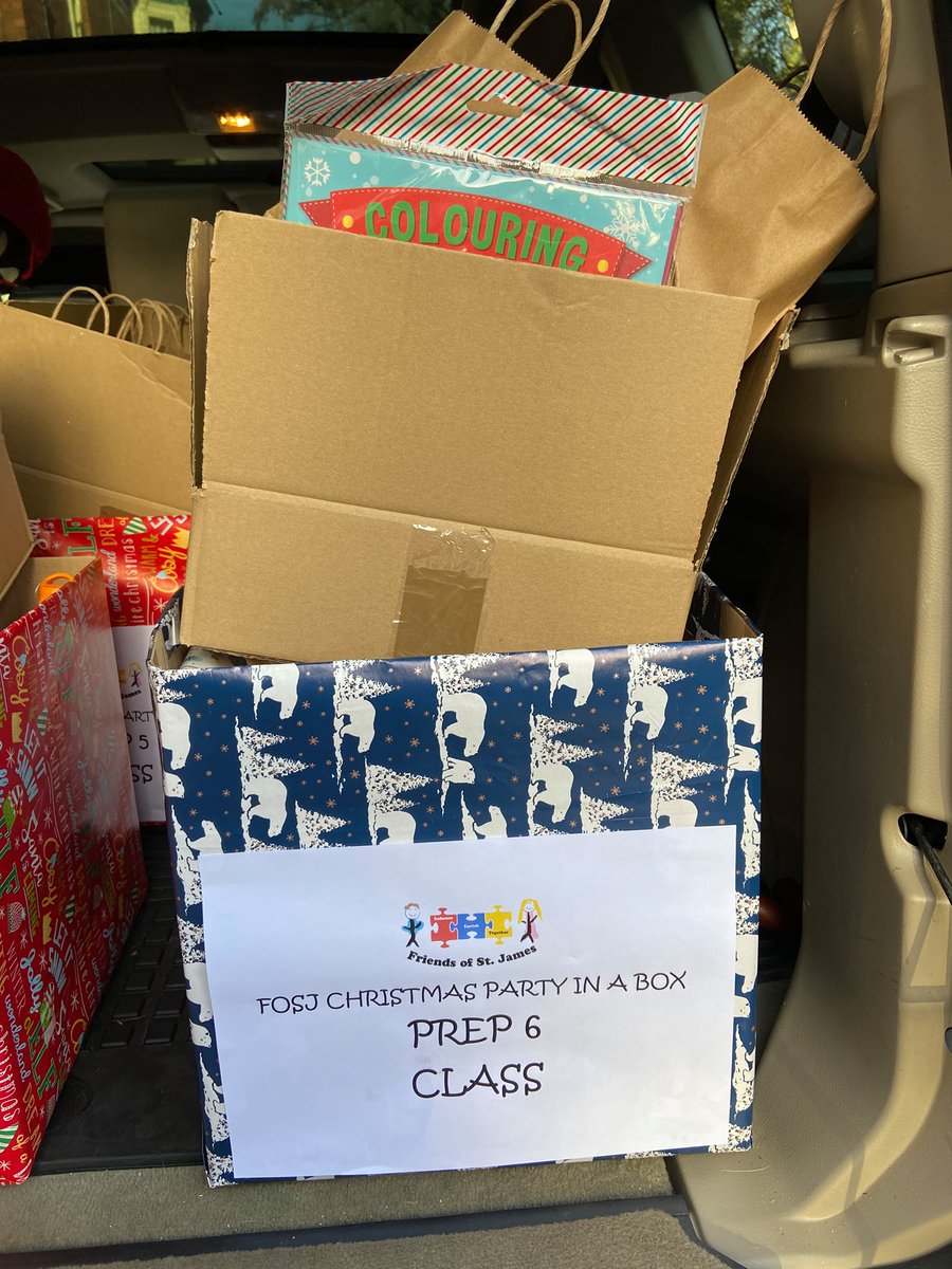 StJamesSchoolGY's tweet photo. Our pupils have been fantastic at adapting to all of the changes that Covid-19 has brought this term. But what a special way for them to be able to end the term. Enjoying a Christmas party in a box in their class bubbles all courtesy of the #FriendsofStJames #ChristmasatStJames https://t.co/eWZ5IUZdSH