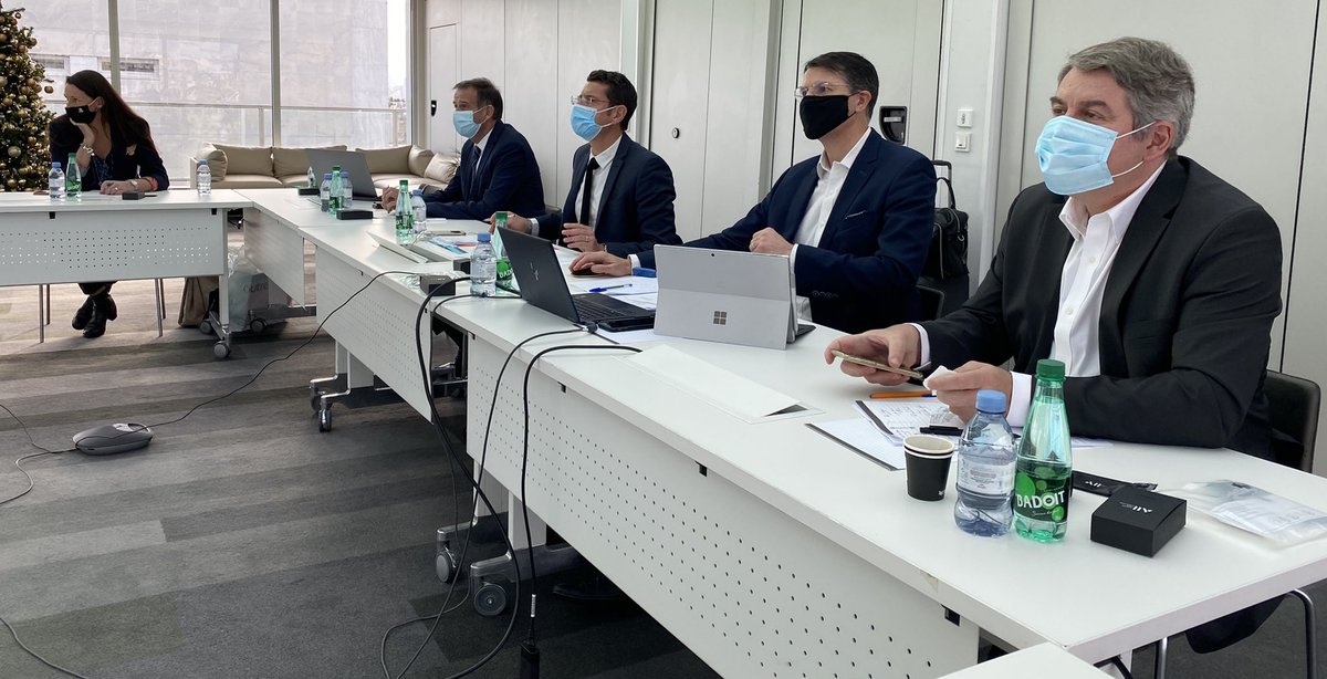 DFasquelle's tweet photo. Avec les acteurs des congrès en France, nous tirons la sonnette d’alarme et demandons au gouvernement d’entendre les difficultés d’une filière d’excellence française. La France doit rester leader pour le tourisme d’affaires. @davidlisnard @franck_louvrier @axeldebeaumont https://t.co/4dqSyKvbDs