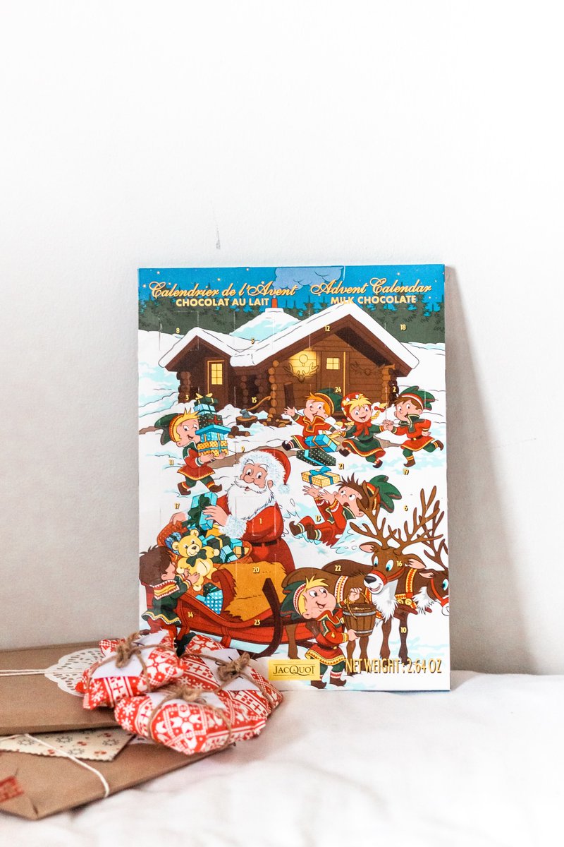 NWLEnviro's tweet photo. Have you finished your advent calendar? 🍫🗓 You can #recycle the plastic tray in your red box with the rest of your plastic, cans and tins.
Recycle the cardboard ‘shell’ in your yellow bag ♻️
#recyclemore #advent #christmas #lesstolandfill https://t.co/eBsysGnMU0