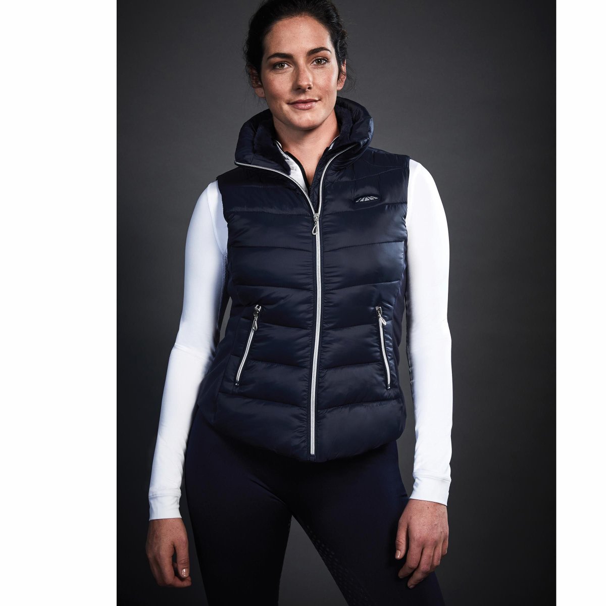 SaddlemastersUK's tweet photo. The WeatherBeeta Dion Puffer Vest, a sporty and elegant nylon puffer and soft shell vest in flattering fit. Wind and water resistant perfect for training or riding. https://t.co/A4rp019sLq #weatherbeeta #weatherbeeten https://t.co/rxgGSnxT07