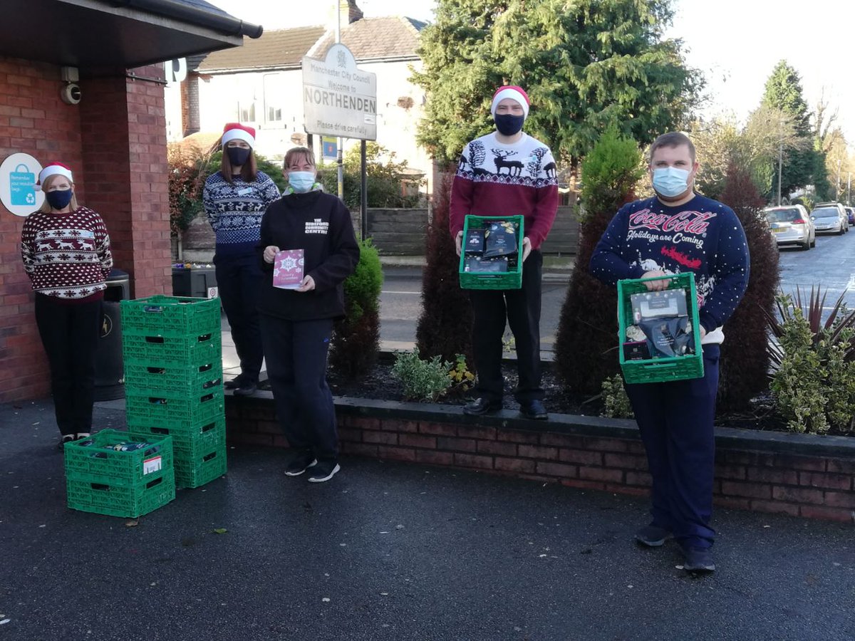 Little acts of christmas spirit at Palatine Road Coop. Great to give some real stars of our community @bidefordcommun1. They have worked flat out during the pandemic to help affected families. <a href="/craiga340/">Craig Barnes</a> <a href="/edhowe16/">Edd Howe</a> <a href="/tinamitchell123/">Tina Mitchell</a> <a href="/JoWhitfield_/">Jo</a>
