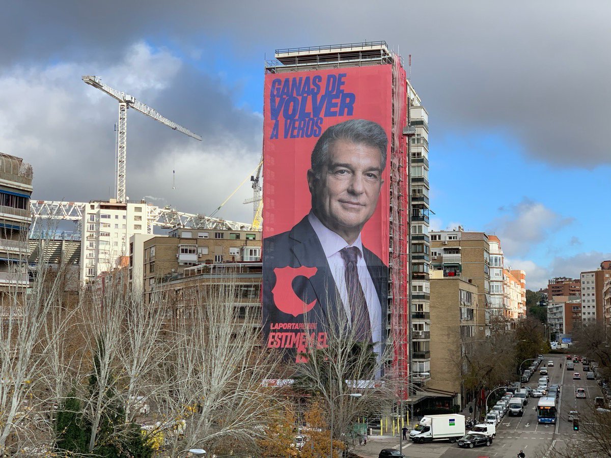 albert_roge's tweet photo. ¿Os imagináis la imagen de Florentino en un edificio cerca del Camp Nou? Pues eso ha hecho Laporta en Madrid. Jugada maestra #fcblive https://t.co/ST3FfGYrpu