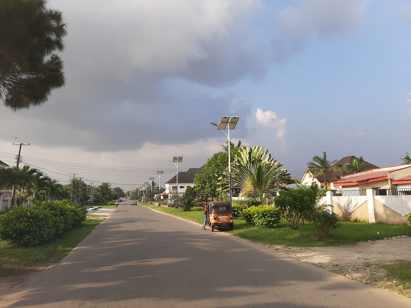 Another award by  @NDDCOnline for solar street lights with reinforced concrete plinth@Ewet Housing&Shelter Afriq. Est, Akwa Ibom to M/S Roses Regency Accom. Ltd was executed with irregularities as ₦88.7m was unaccounted forWe urge  @ICPC_PE to recover this fund #NigerDeltaMoney