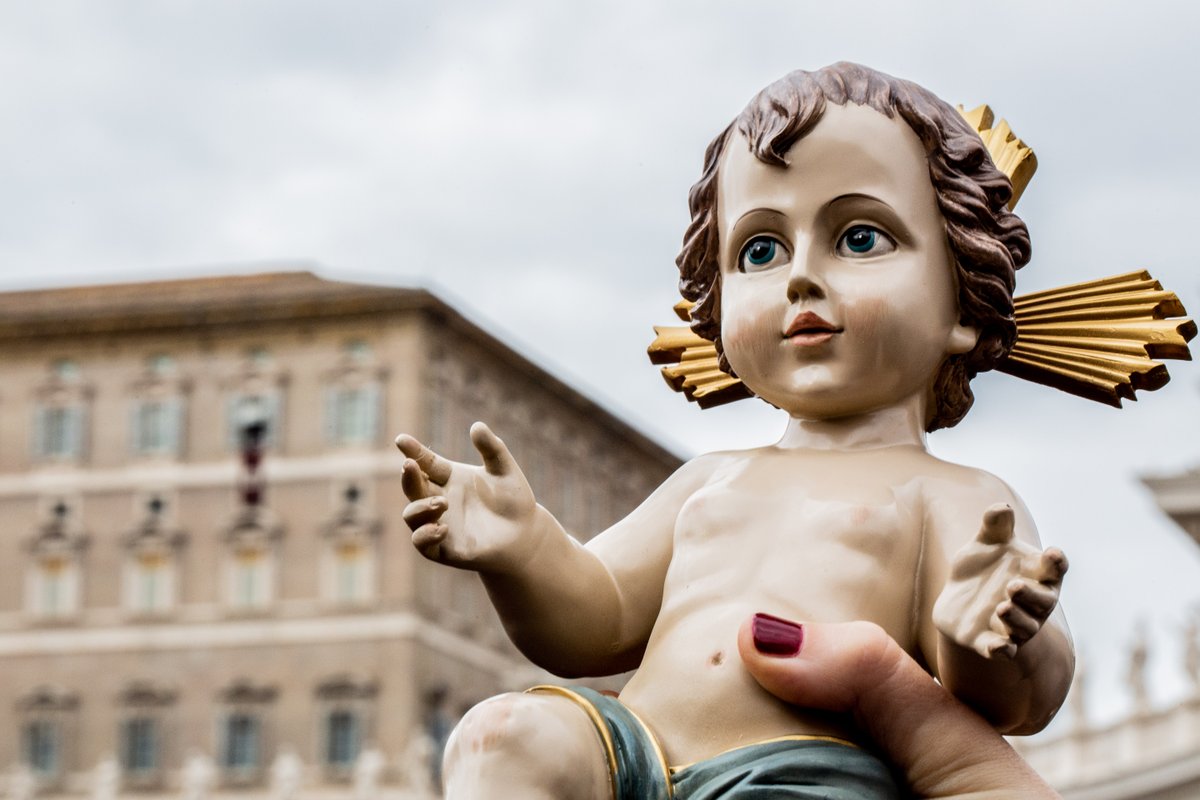 dibanezgut's tweet photo. Que el niño Jesús, que nació en Belén, bendiga a vuestras familias y al mundo también. ¡FELIZ #NAVIDAD! https://t.co/c8ArQ7uzRl
