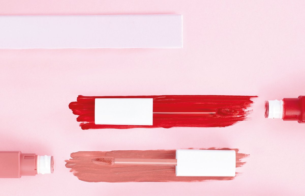 LaserVisionEyeC's tweet photo. With the increase in GLAM looks across the internet, it's important to make sure you are following best practices when it comes to makeup safety for your eyes. 👀💋

We found this article useful to see how to stay safe when using makeup: 👉 https://t.co/9ouNsQlIEX https://t.co/QytJUofy5R