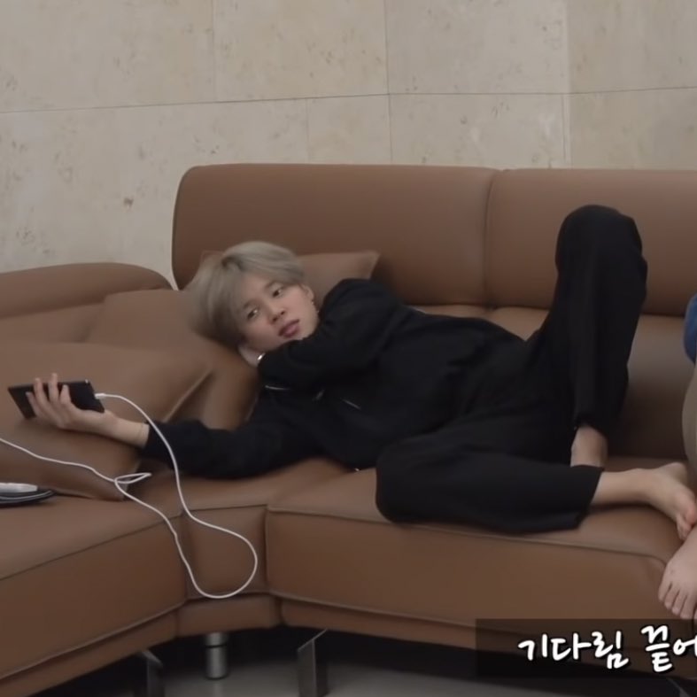 OT7wrecked's tweet photo. Jimin coming with an extension wire so he can charge and use his phone at the same time IS A MOOD WE ALL CAN RELATE TO.😹 https://t.co/LatupLiPfV