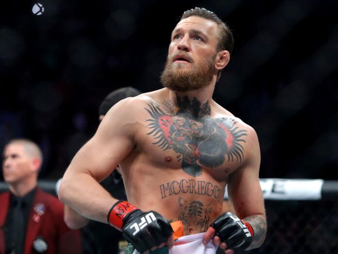 piodeportes's tweet photo. Dana White no está de acuerdo con la posibilidad de que Conor McGregor se enfrente al youtube Jake Paul, hermano de Logan Paul, quien se enfrentara a Floyd Mayweather en una pelea de exhibición. "Conor no debería estar peleando con niños que tienen videos en YouTube" #P0S https://t.co/pugLcAE3zD