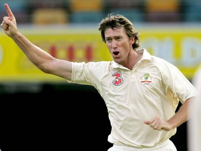 Best Test Bowler? Glenna Mcgrath   Shaun pollock