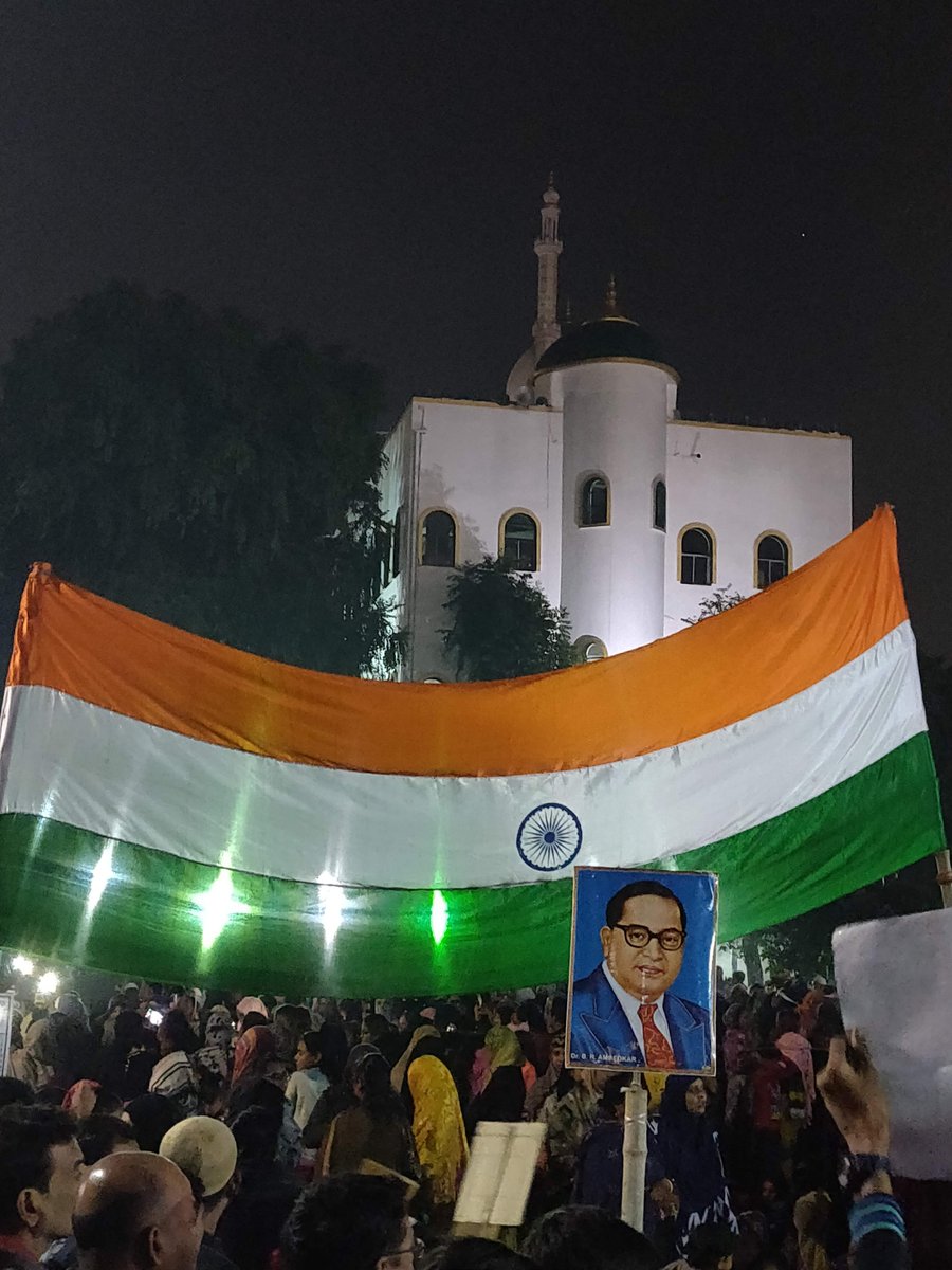 Similar scenes were happening all over the country, like the sit-in at Park Circus in Kolkata. But we were lucky enough to be in a non-BJP state. Delhi and UP were battlegrounds—every day was a battle against arbitrary detentions, police brutality, relentless hate & propaganda.