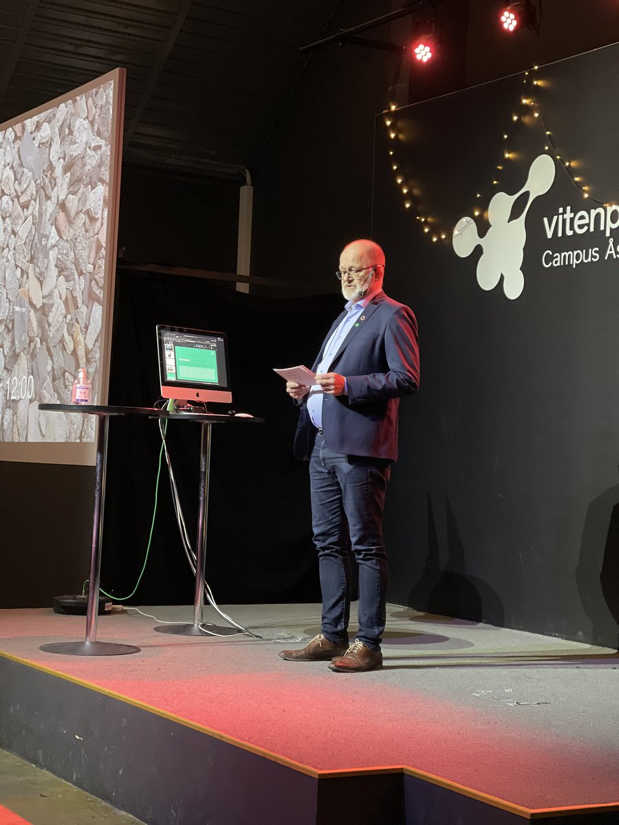 EarthresQ's tweet photo. Tusen takk for velkomstord til rektor Sjur Baardsen @sjurbaa. Vår kick-off er i gang https://t.co/Jr2nABA6oU