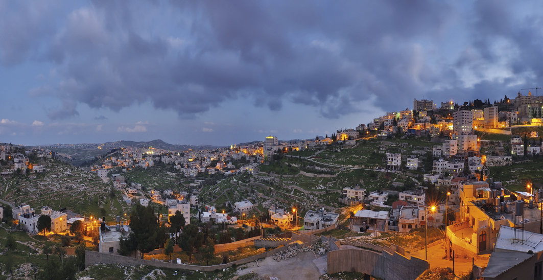 "Ein Warten in Gewissheit"  Ein Interview mit Pierbattista #Pizzaballa*, dem neuen #Patriarchen von #Jerusalem. 
"Das Warten ist keine Leere, sondern Fülle. Es ist eine Weise, der Wirklichkeit zu begegnen." de.clonline.org/news/aktuelles…