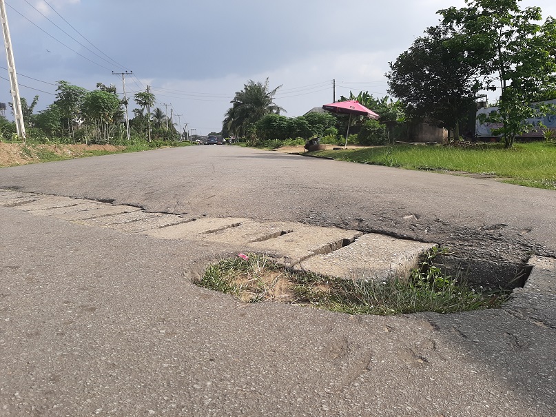 ₦109.2m was paid to Benatti Nig Ltd by  @NDDCOnline for unmotorable rd sections repair@Etim Okpoyo Strt, Ewet Housing Est, AkwaIbomPhysical inspection showed contract sum overweighed the work done as ₦53.6m was unaccounted forWe urge  @ICPC_PE to recover this #NigerDeltaMoney