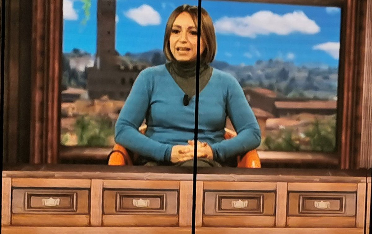 orasolaretv2000's tweet photo. #15dicembre @TV2000it alle 14 L'Ora Solare con @paola_saluzzi: raccontiamo i minori con Francesca Stilla, giudice Tribunale Minorenni di #Roma e autrice di “#emily06 - Ragazzi nella rete” e Paola Gobbi, pedagogista @cafonlus.
Don Marco Ghiazza sul Beato Pier Giorgio Frassati. https://t.co/cFSD2YwNfp