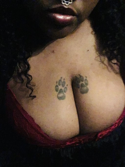 Cash Meets In San Diego  Dm me Loser!!! Cash meets deposit tribute debt contract Ebonydomme Goddess femdom