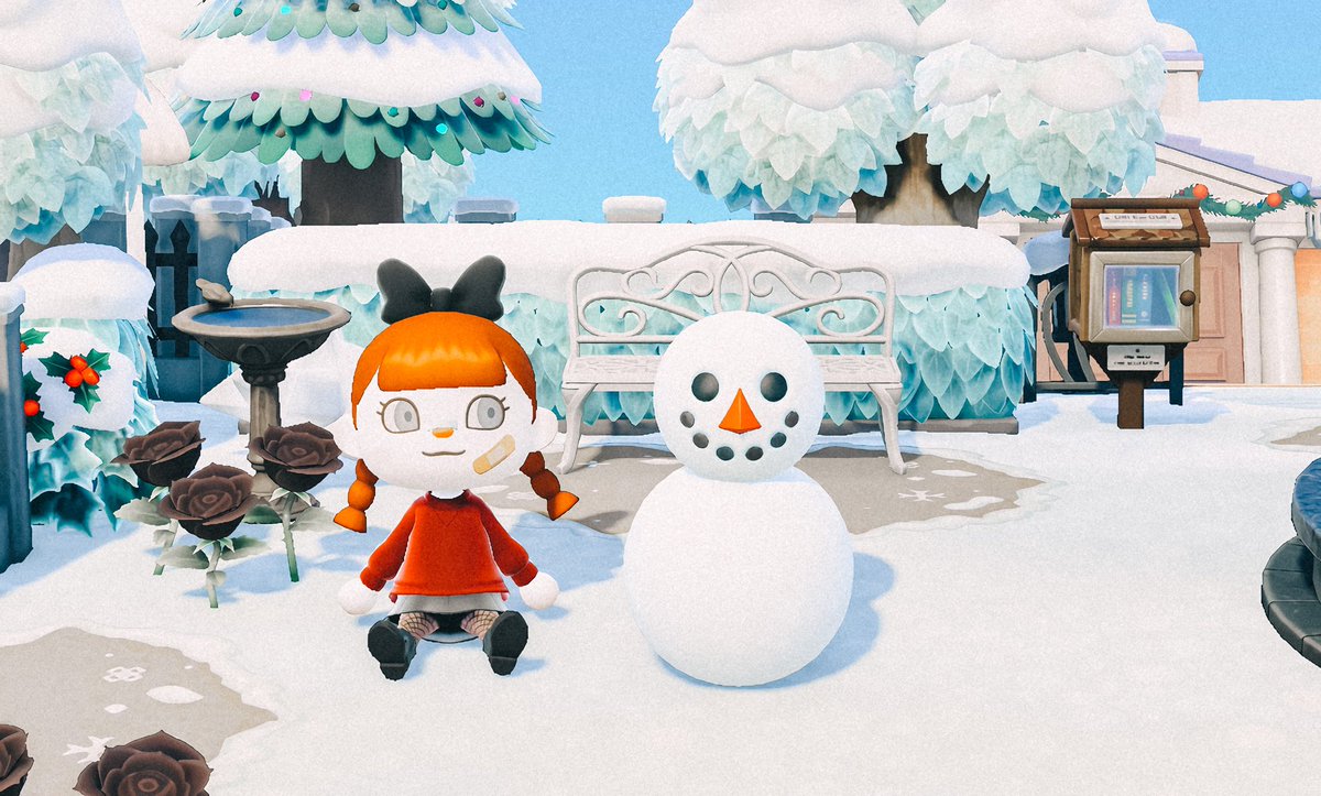 kklacrimosa's tweet photo. we have the very first snowboy on bly hollow! ⛄️ bella and whitney are just as excited as I am 🤍 #acnh https://t.co/cKDDZhXXC3