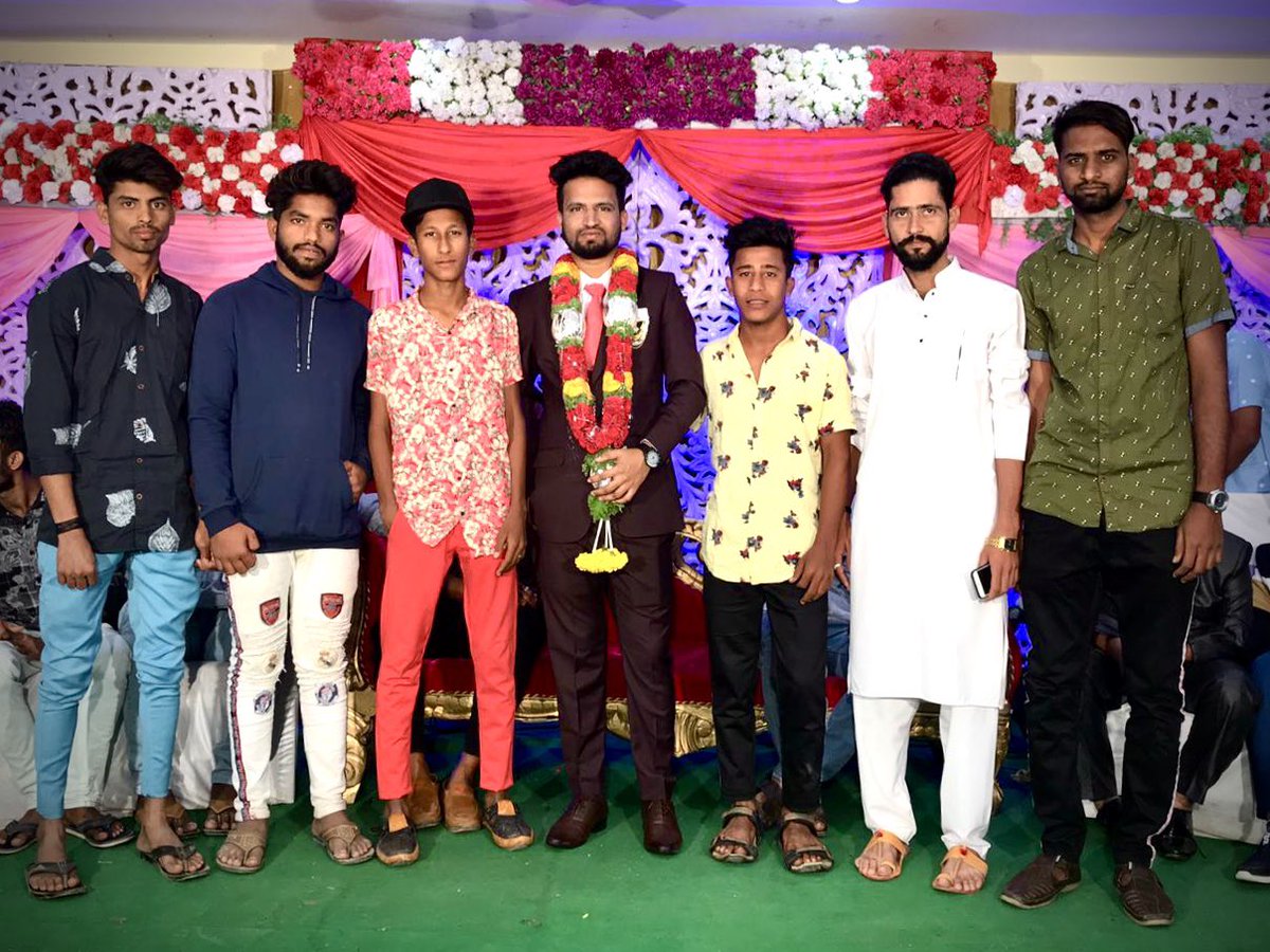 Afroz_Saheb's tweet photo. #Me And #My_Brother #Attended The #Subhan_Pasha #Reception_Party At #Eidgah_Shadi_Mahal_Mnv https://t.co/Cjuf0HMqSM