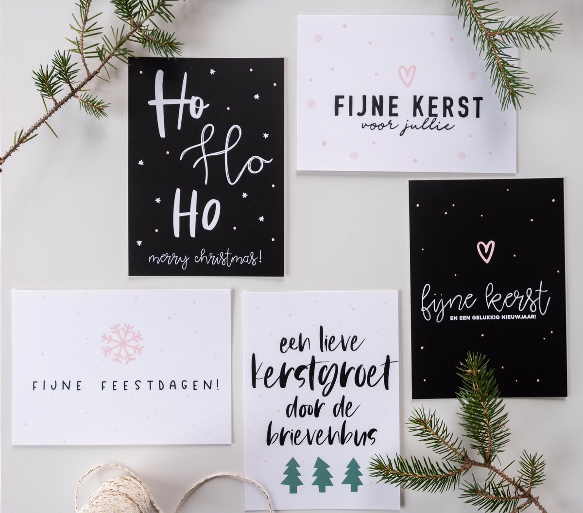 _bylaura's tweet photo. Al kerstkaartjes en stickers voor de kerstcadeau’s in huis? Ik bezorg gratis over het hele eiland! 🥳 
Bestel via https://t.co/AhB47NVO6a en ik pak het leuk voor je in 🎄 #Terschelling #kerst #kerstkaartjes #cadeaus https://t.co/Bb4DO4MKfi