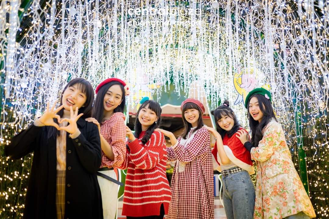 Nenasupporter's tweet photo. ✨ 𝙏𝙝𝙚 𝙈𝙖𝙜𝙞𝙘𝙖𝙡 𝙇𝙞𝙜𝙝𝙩𝙨 𝟮𝟬𝟮𝟭 🎄
📎https://t.co/zaLlOcTORl
#CGM48 #welovecgm48
#NenaCGM48 #KaningCGM48 #ParimaCGM48 #MarminkCGM48 #ChampooCGM48 #JjaeCGM48
#TheMagicalLights2021
#CentralPlazaChiangmaiAirport
#FamilyDestination #Chiangmai
#CenterofLife #CPNLife https://t.co/6DwnOdY0fW