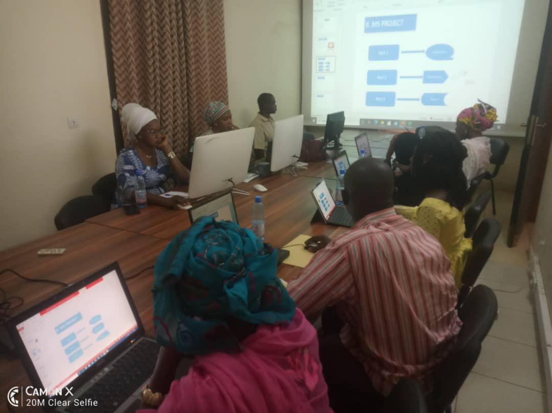 MediasoftTechno's tweet photo. En image la 2ème journée de la formation sur le module #PowerPoint avec la  #CTRCA (Cellule Technique pour les Réformes du Climat des Affaires). 
#formationexcel
#formation
#FormationBureautique
#Formationprofessionnelle 
#mediasoft_technology https://t.co/4CbOSUG5gJ