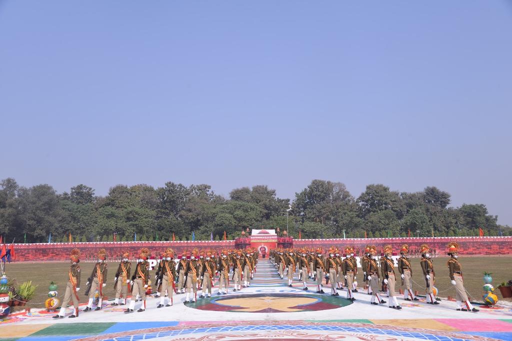 RPF_INDIA's tweet photo. RPF Zonal Training Centre, NE Railway inaugurated in the year 1955 by our Ex Prime Minister Late Lal Bahadur Shastri, had the privilege &amp; honour to organize the Passing Out Parade of the 49th Batch of 350 Lady Constable Recruits on 15.12.20 @arunkumar783 @PiyushGoyal @rpfner https://t.co/EzNcWCN2dH