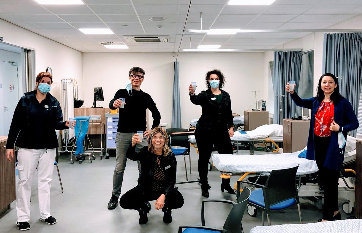 Gister heeft DC Klinieken Breda de toelatingsaudit BVO (Bevolkingsonderzoek darmkanker) glansrijk doorstaan. Een mooi teamresultaat waarbij er op gepaste wijze en afstand geproost werd!​

Naar verwachting kan er begin 2021 worden gestart met het bevolkingsonderzoek.